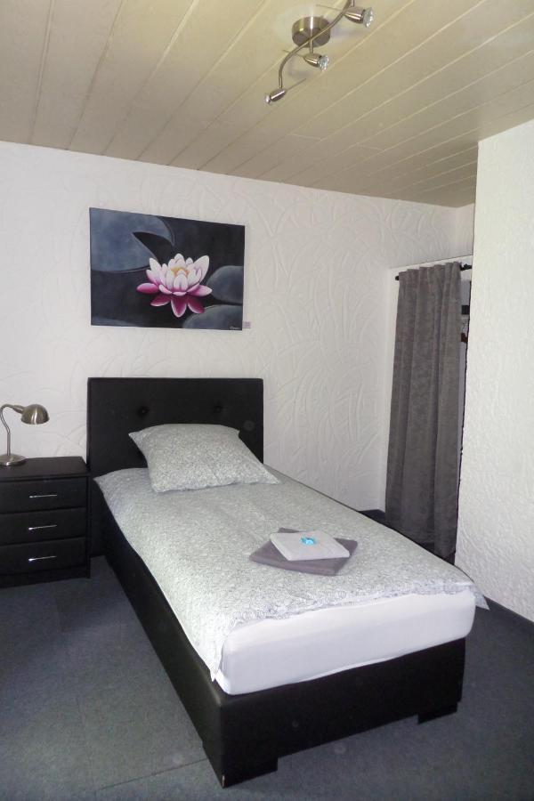 Haus Gerry * Düsseldorf