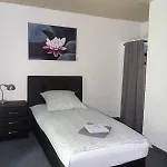 Haus Gerry * Düsseldorf